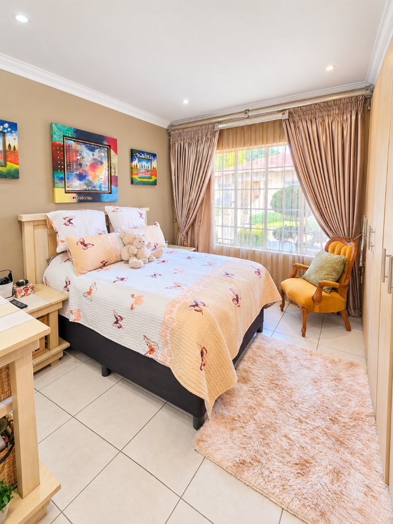 3 Bedroom Property for Sale in Flamwood North West